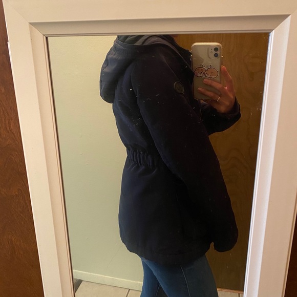 All season waterproof A&F jacket - Picture 4 of 9